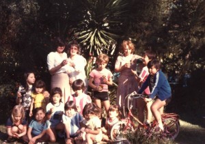 We celebrated Gabriela's first transplant with an asado for doctors, patients and family members.  1979.